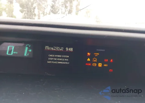 2013 Toyota Prius C Four/One/Three/Two z USA, uszkodzony, nr VIN JTDKDTB35D1532155